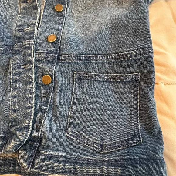 BUNDLE TO SAVE 💕 Jean Jacket - Picture 6 of 8